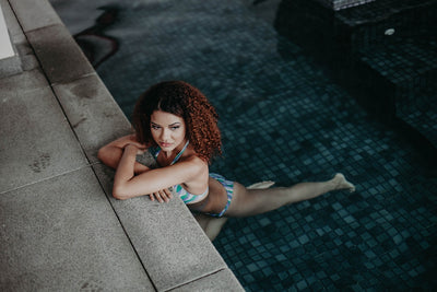 The Effects of Pool Chemicals on Your Curls