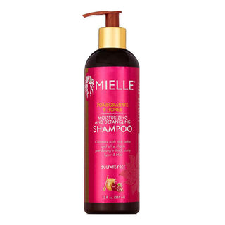 Trusted by Our Experts. Loved By Your Curls.